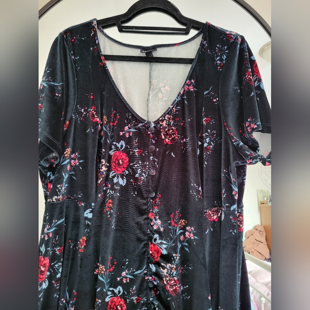 Dark Green Velvet Torrid Floral Swing Dress - Picture 3 of 8